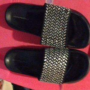 Aeropostale slide ons